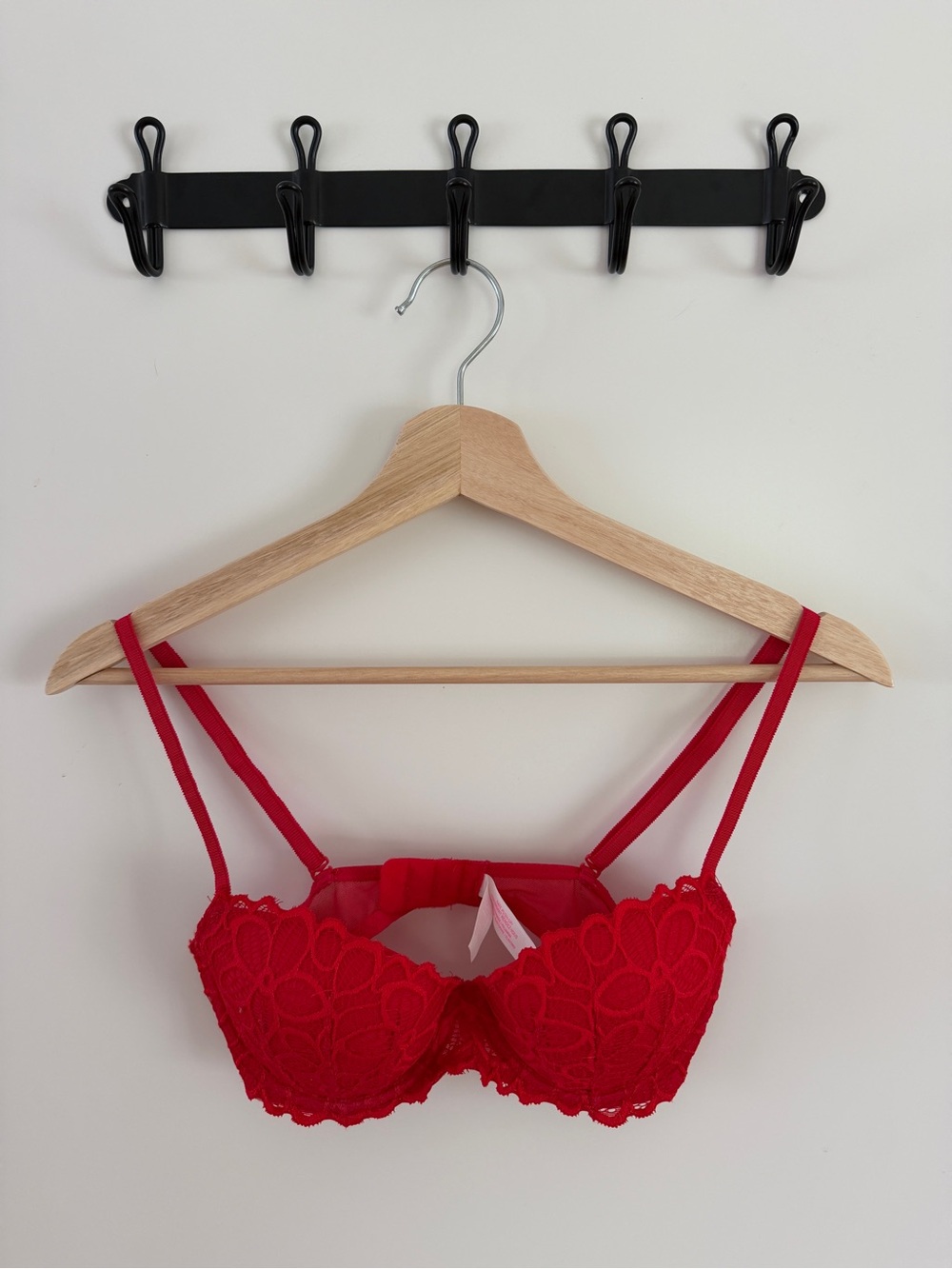 Good Condition Victoria’s Secret PINK Balconette 32C Push-Up Bra Red